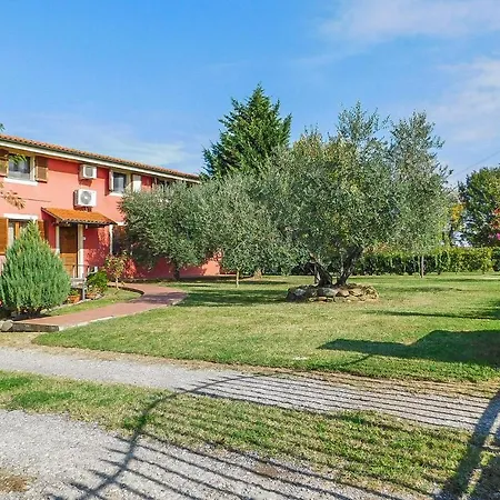 Ponticelli Apartamento *